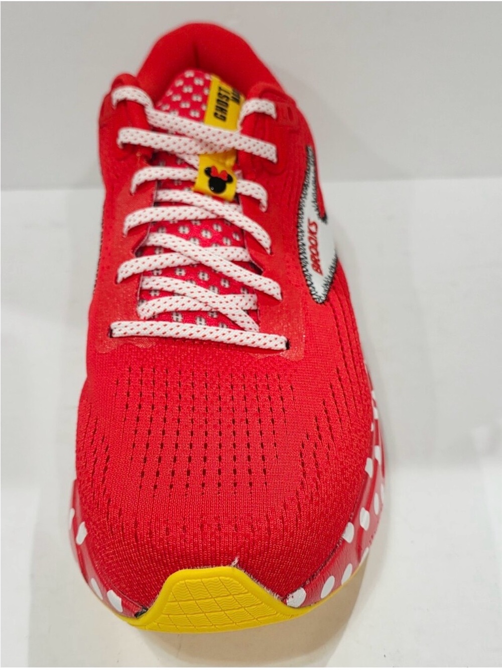 Brooks Minnie Mouse Running Shoe - Picture 2 of 5
